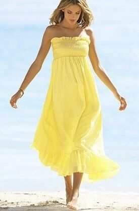 Dlouhé žluté šaty