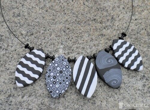 Originální černobílý šperk, autor: craftumo