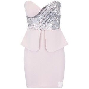 Třpytky a peplum? Proč ne!, autor: lipsy.co.uk