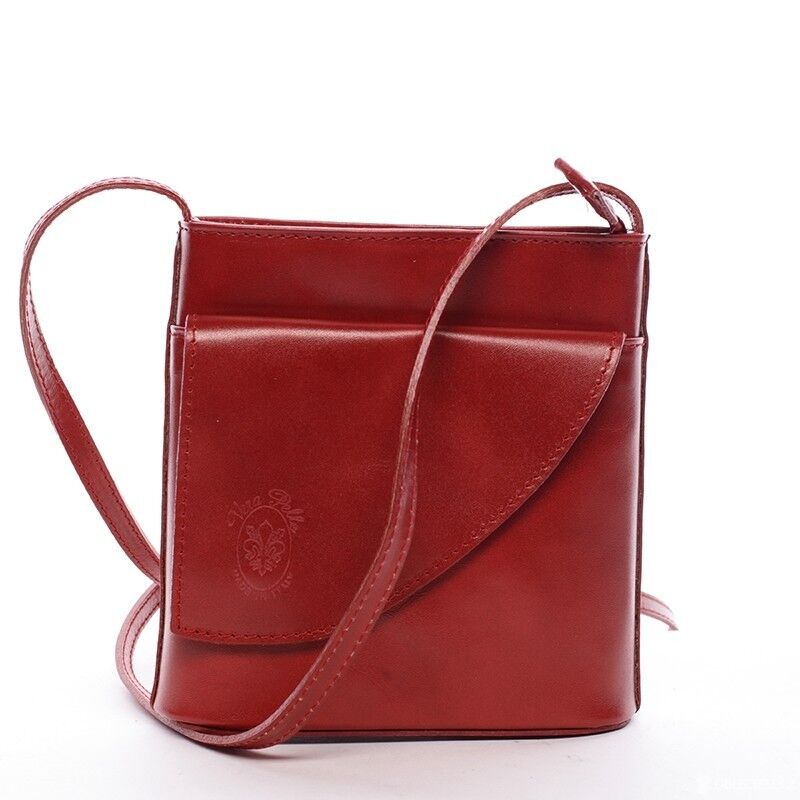 Cross body kabelka jako pohodlný módní doplněk, autor: kabea